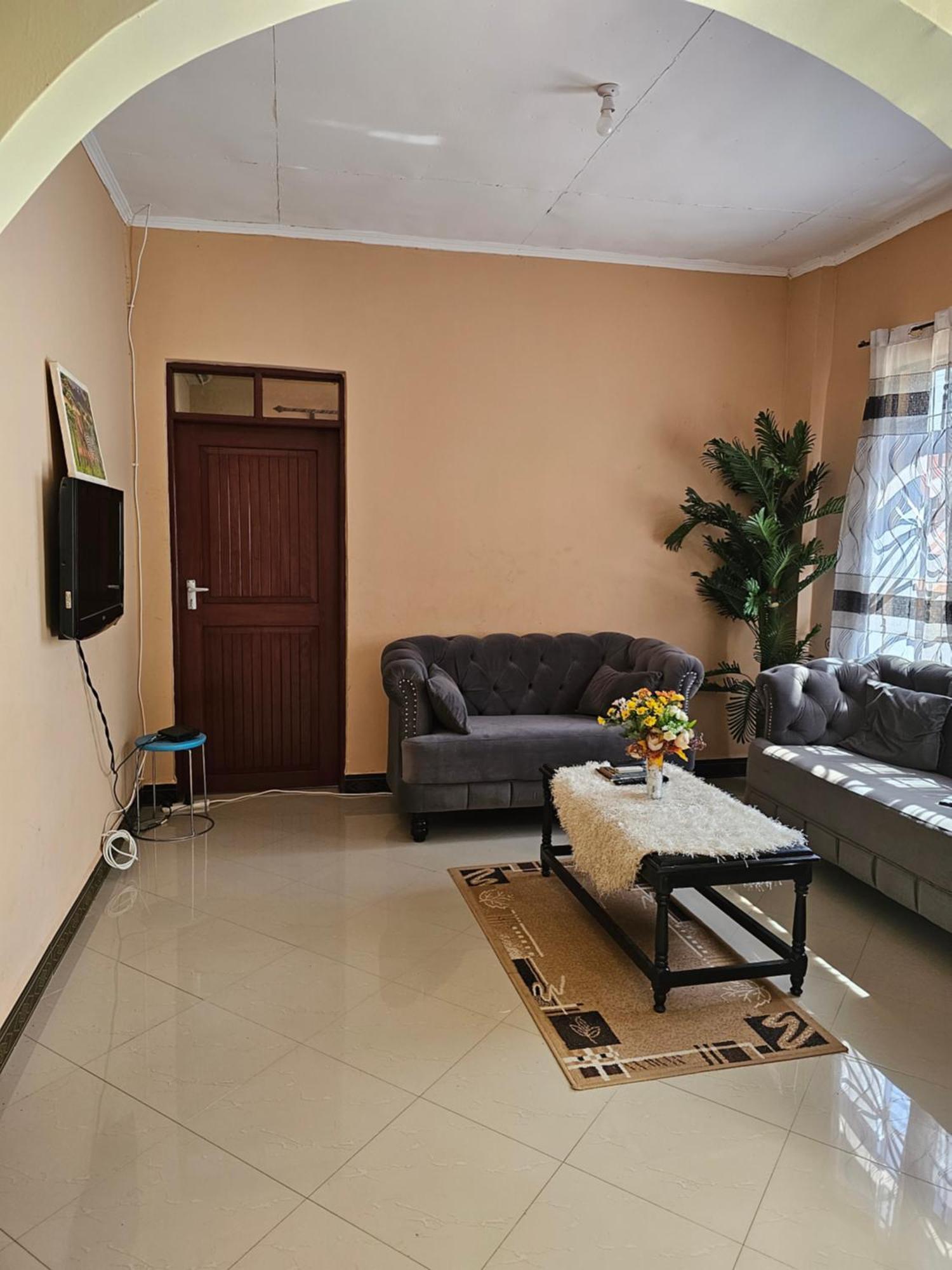 B-More Comfort Stay Boma la Ngombe Kültér fotó