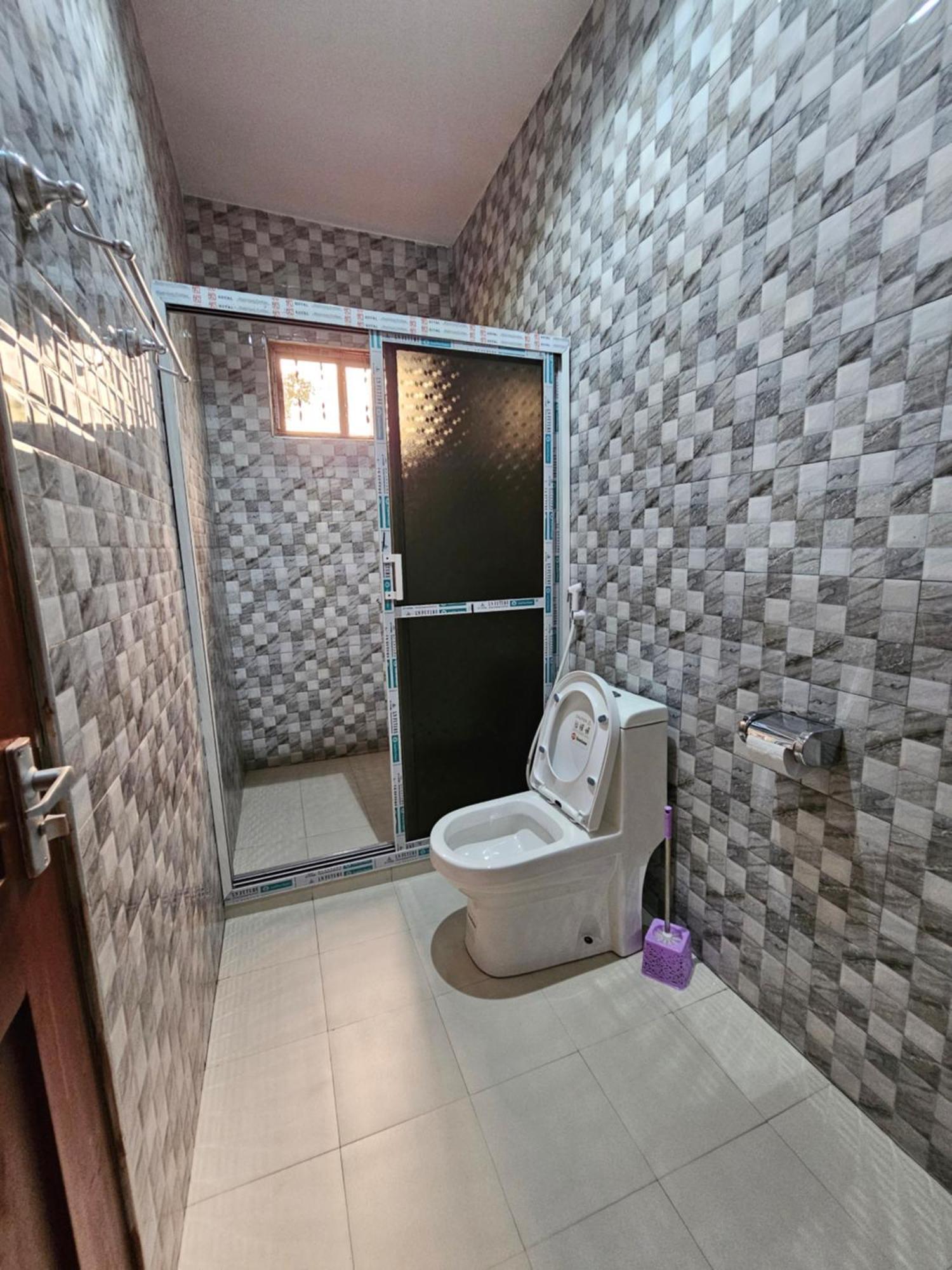 B-More Comfort Stay Boma la Ngombe Kültér fotó